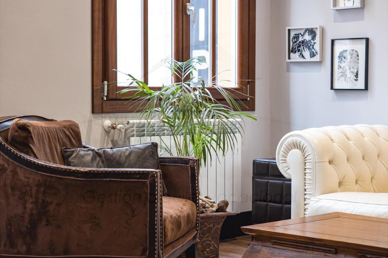 Chambre Noir Apartamento 오비에도 외부 사진
